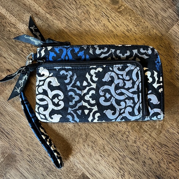 Vera Bradley, backpack with matching wristlet - Picture 5 of 5